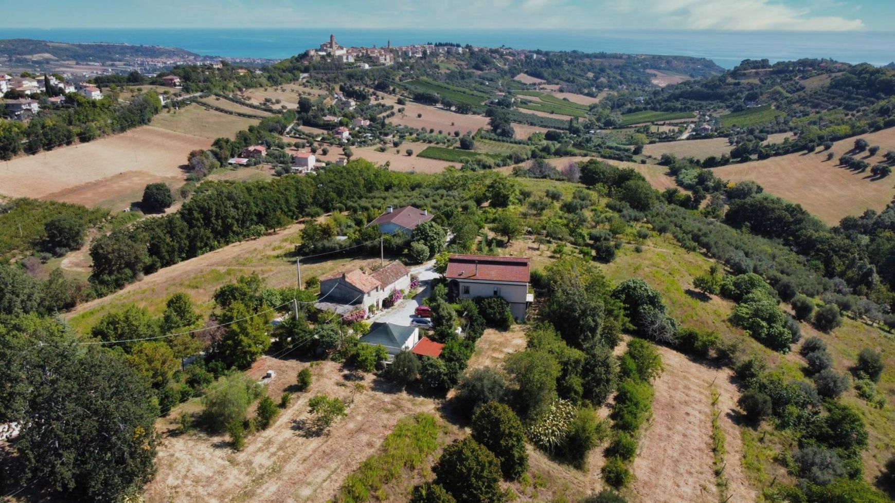 ***UNDER OFFER***Casali Campofilone - SEA VIEW