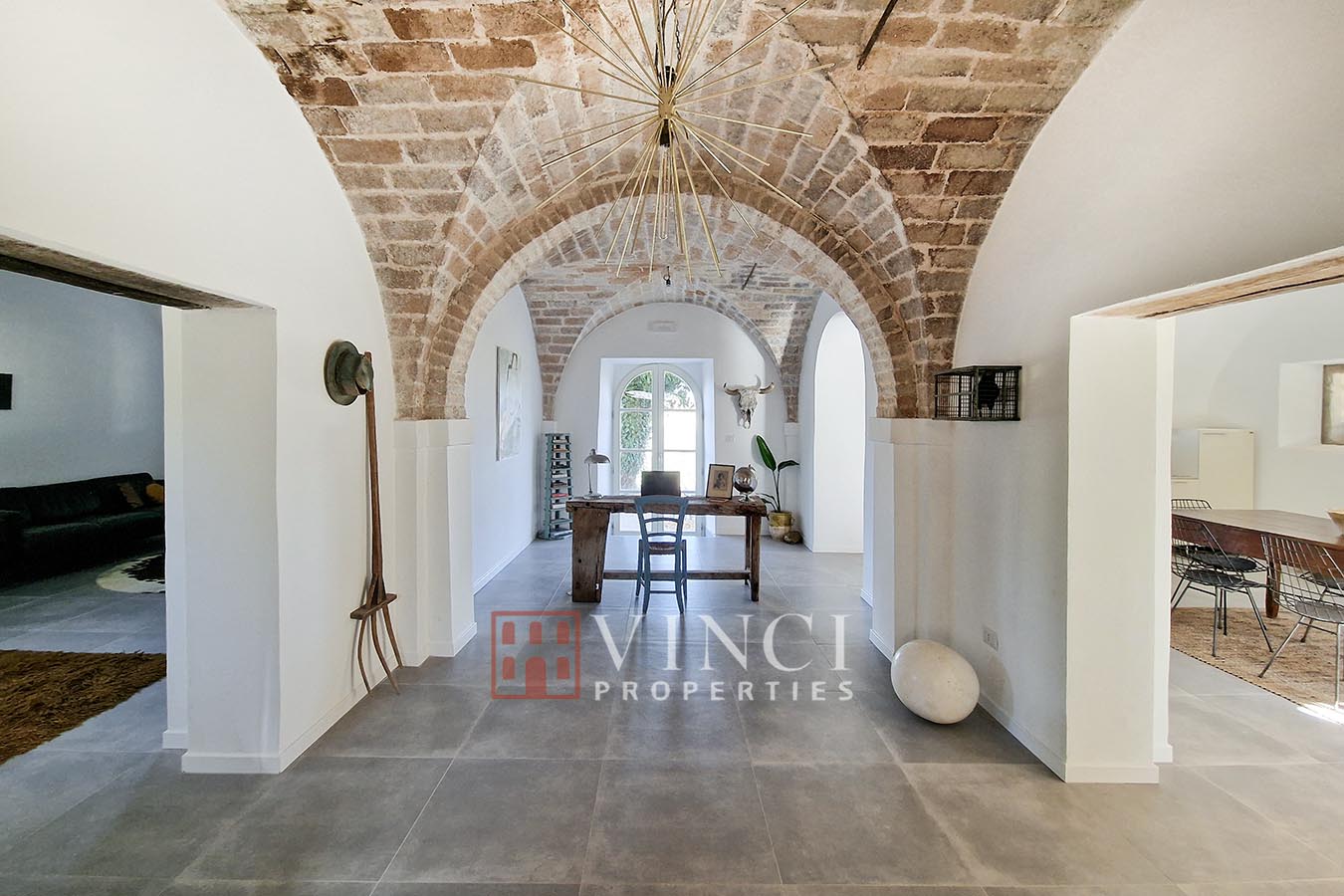 Casale Antico e Moderno