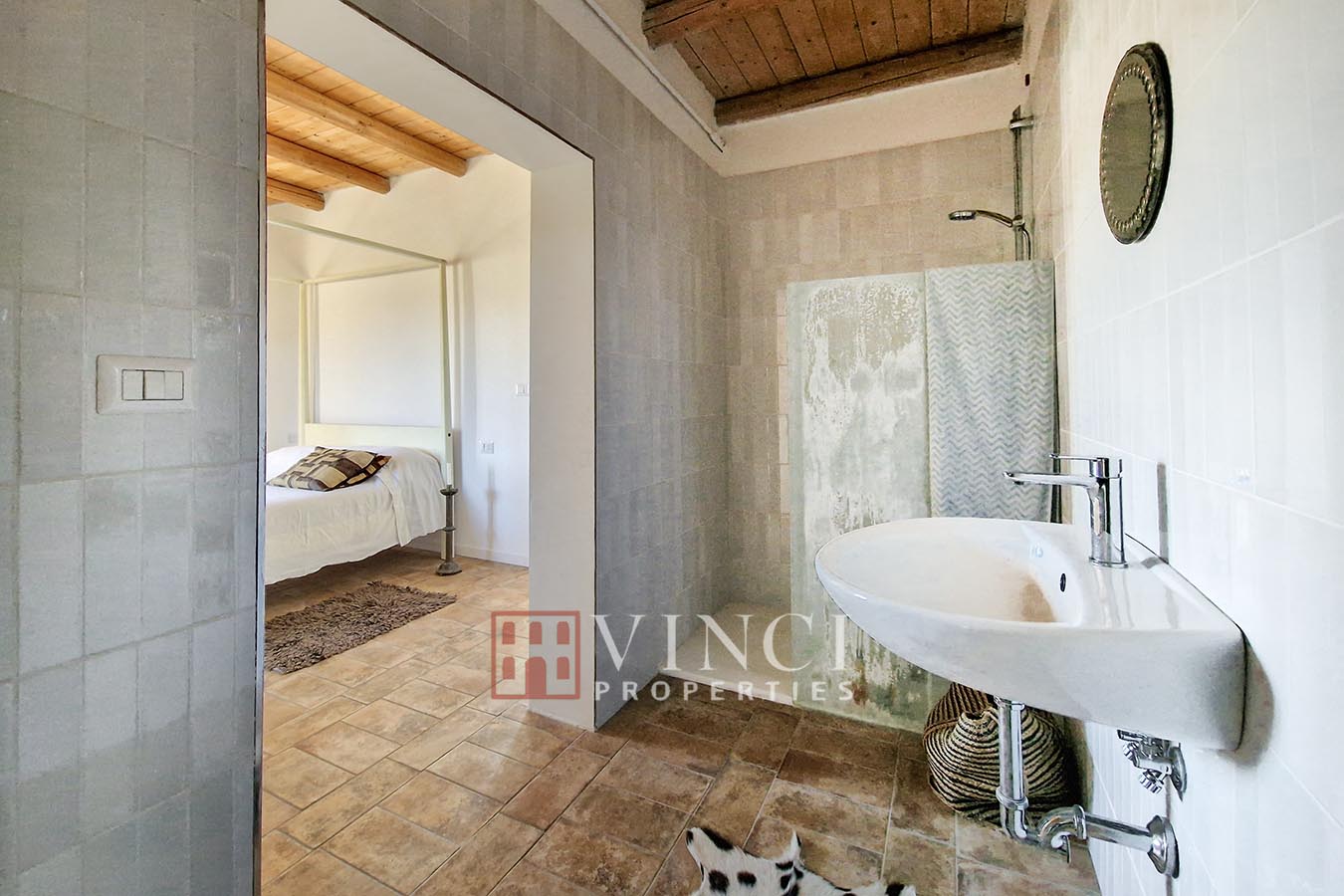 Casale Antico e Moderno