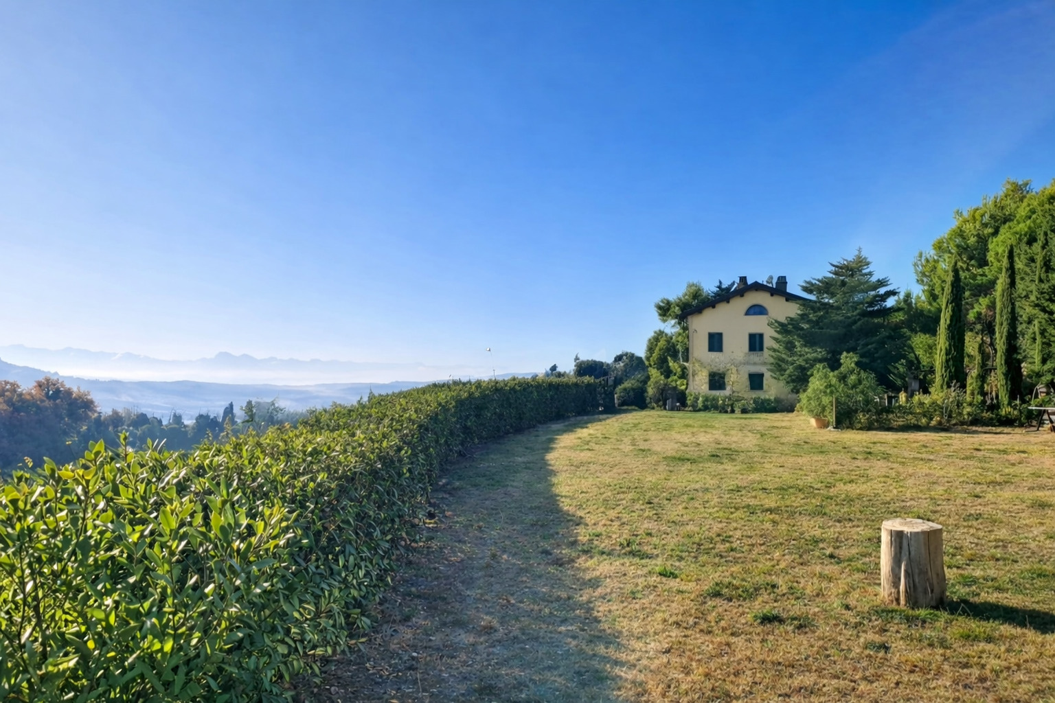 Appartamento in casale vista mare