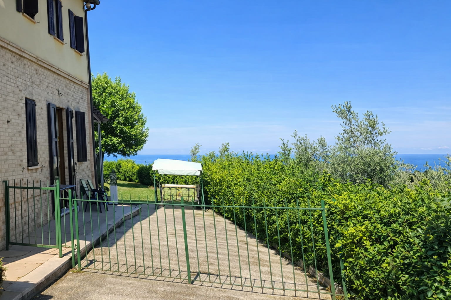 Appartamento in casale vista mare